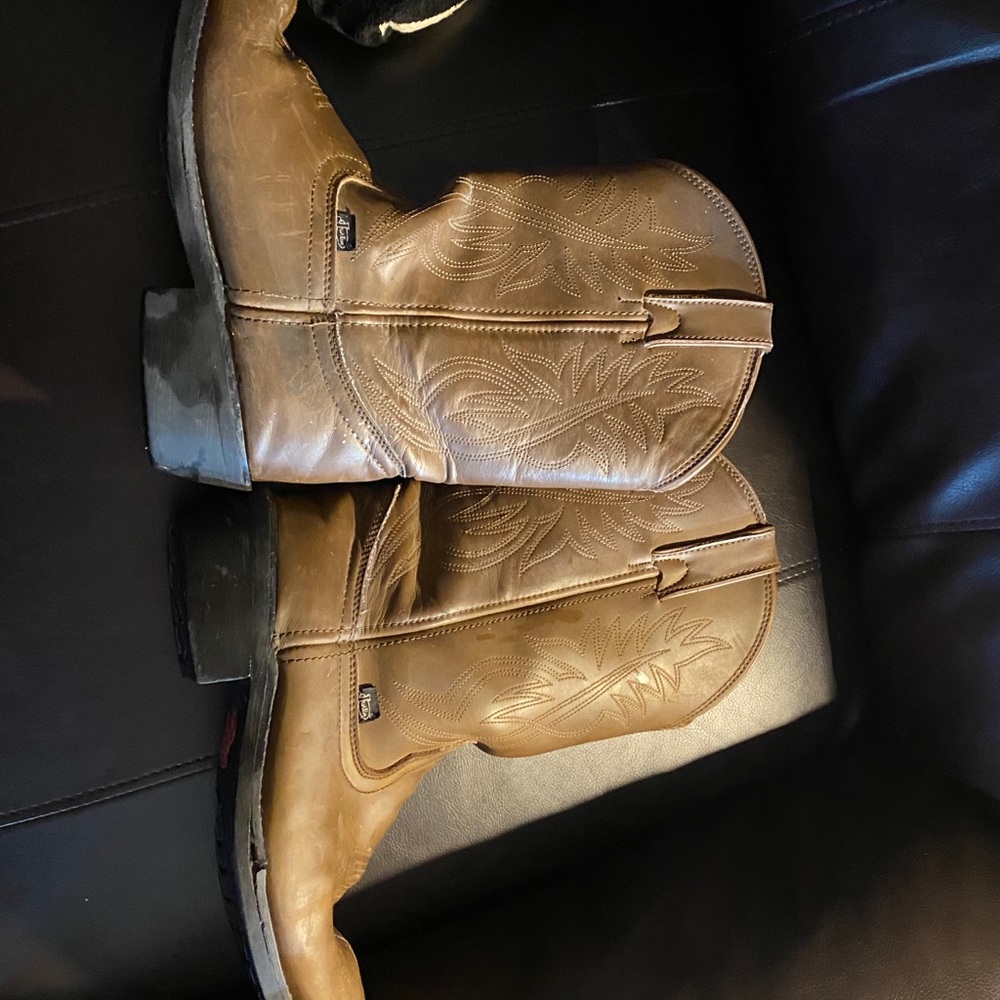 Justin cowboy boots